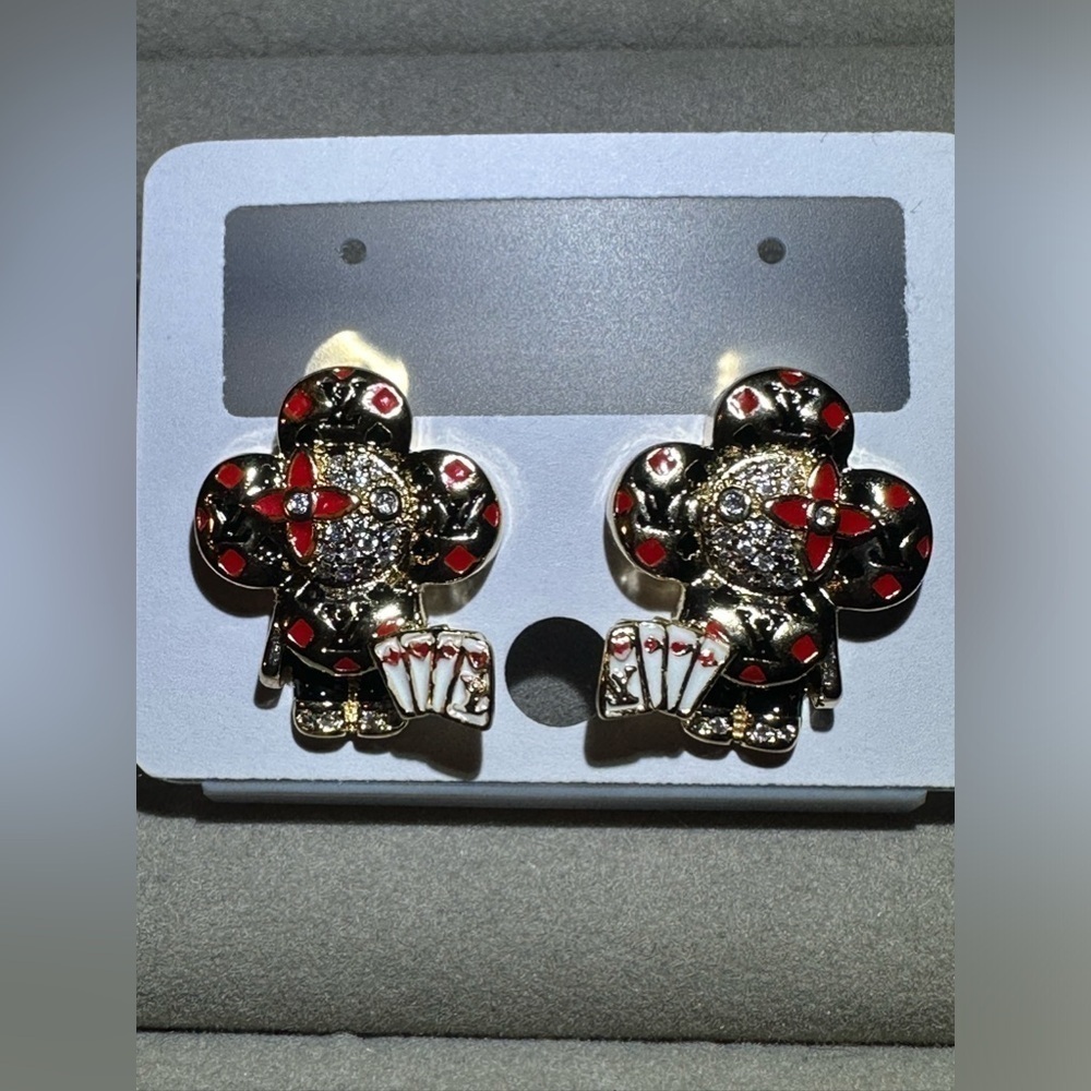 14K Gold Poker Player Cards Flower Doll Clover Pavé Iced Out Bling Stud Earring - Picture 5 of 11